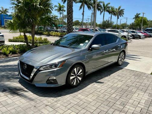 Gun Metallic 2021 Nissan Altima 2.5 SL