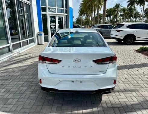 2018 Hyundai SONATA Limited