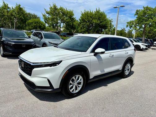 Platinum White Pearl 2026 Honda CR-V LX 2WD