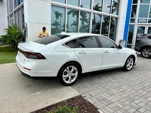 2023 Honda Accord LX 1.5T