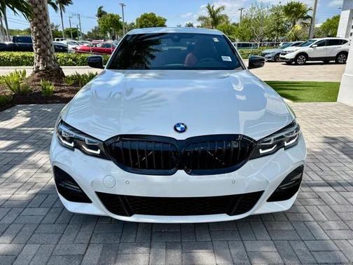 2022 BMW 330 xDrive