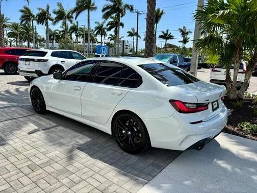 2022 BMW 330 xDrive