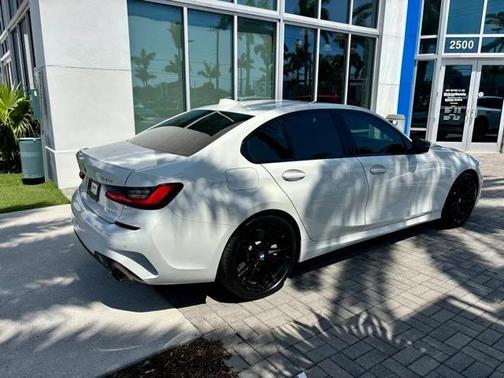 2022 BMW 330 xDrive