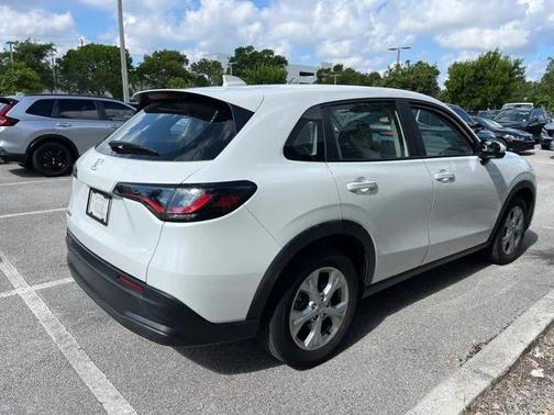 2023 Honda HR-V LX