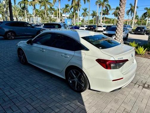 2022 Honda Civic Touring