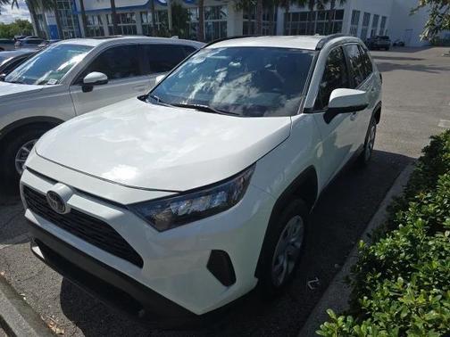 2021 Toyota RAV4 LE