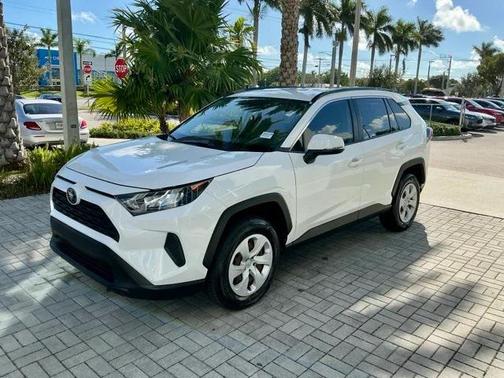 2021 Toyota RAV4 LE
