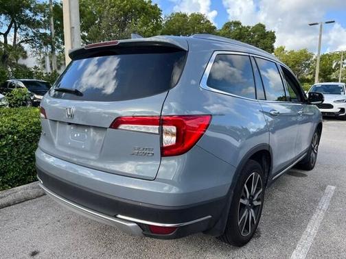 2022 Honda Pilot AWD Elite