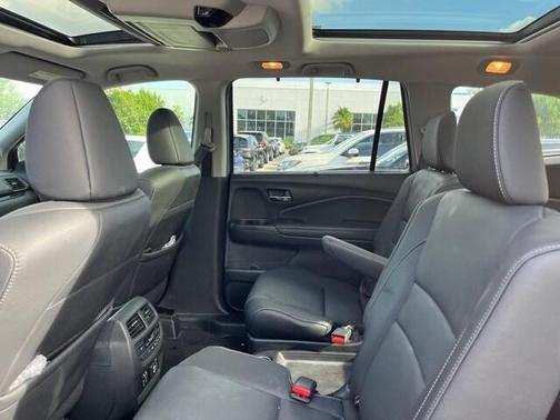 2022 Honda Pilot AWD Elite