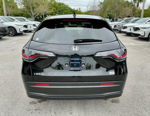 Crystal Black Pearl 2026 Honda HR-V LX