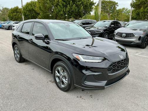 Crystal Black Pearl 2026 Honda HR-V LX