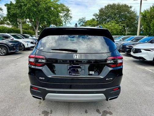 2025 Honda Pilot Elite