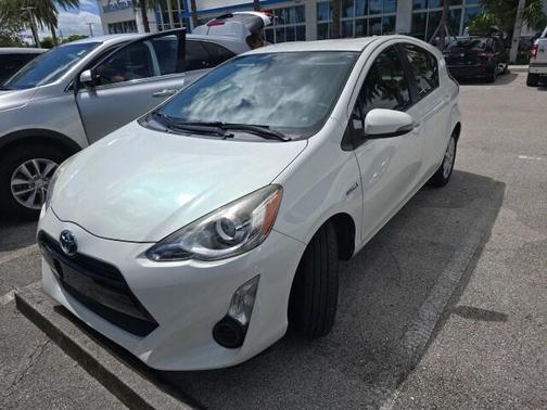 2015 Toyota Prius c Three