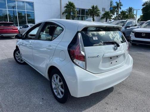 2015 Toyota Prius c Three