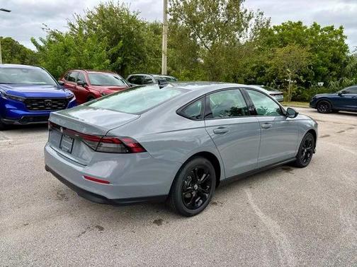 2025 Honda Accord Sport SE 1.5T