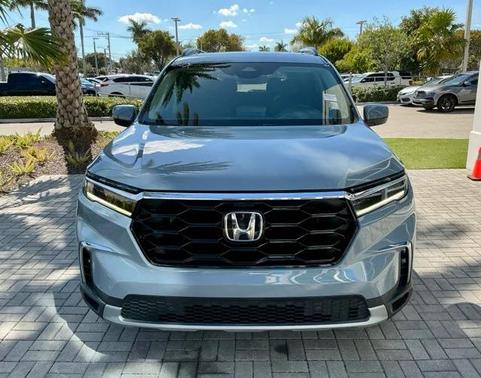 2023 Honda Pilot Touring 8-Passenger