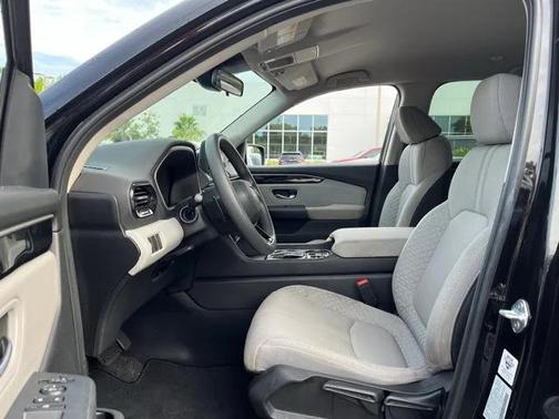 2023 Honda Pilot 2WD LX