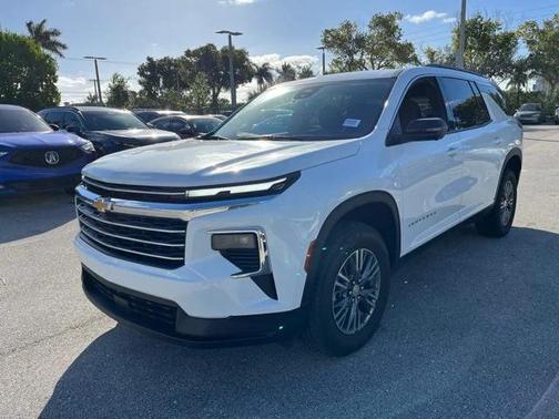 2024 Chevrolet Traverse LT