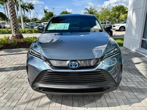 2022 Toyota Venza LE