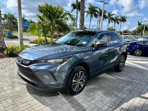 2022 Toyota Venza LE