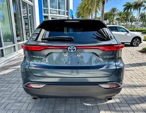 2022 Toyota Venza LE