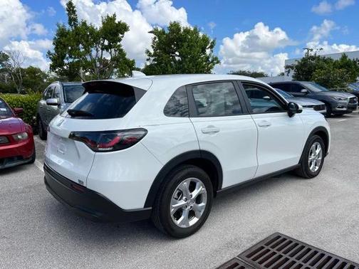2023 Honda HR-V LX