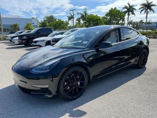 2022 Tesla Model 3 Long Range
