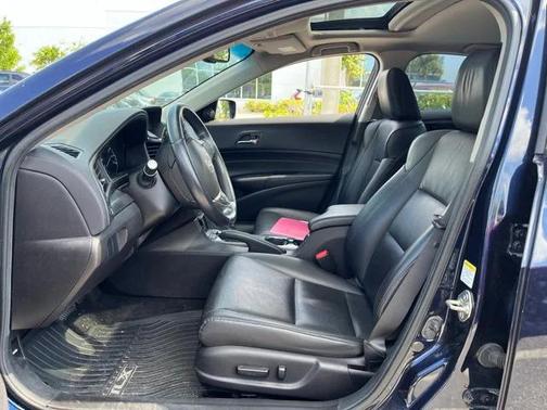 2013 Acura ILX 2.0L w/Premium Package