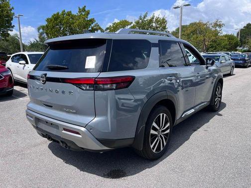 Boulder Gray Pearl 2024 Nissan Pathfinder Platinum FWD