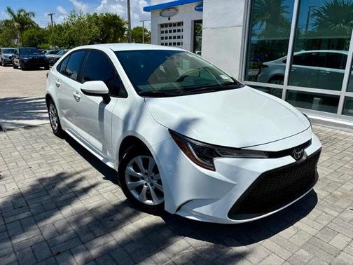 2022 Toyota Corolla LE