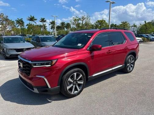 2025 Honda Pilot Touring 8-Passenger