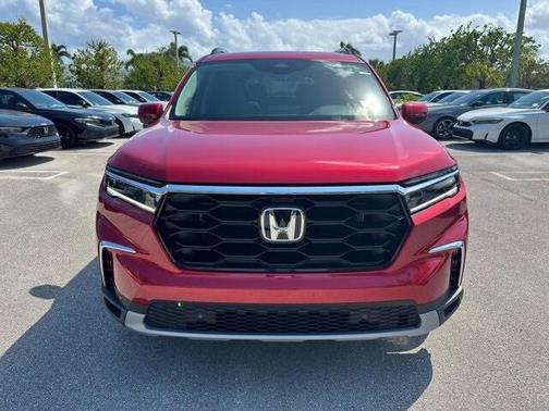 2025 Honda Pilot Touring 8-Passenger