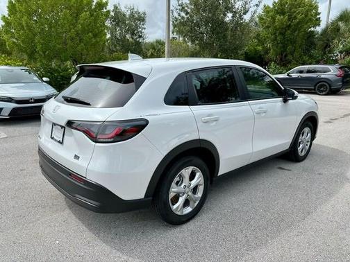 2025 Honda HR-V LX