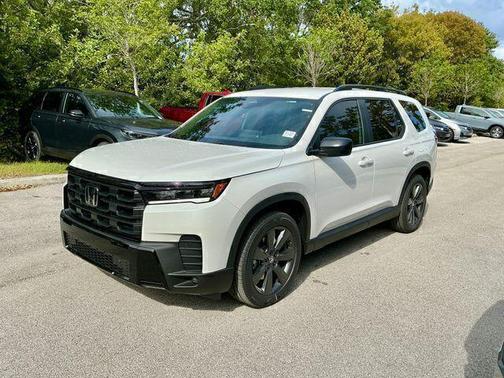 Platinum White Pearl 2026 Honda Pilot Sport