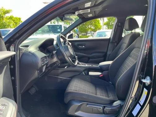 2025 Honda HR-V 2WD Sport
