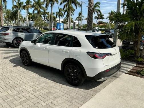 2023 Honda HR-V 2WD Sport