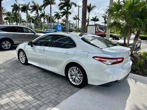 2018 Toyota Camry XLE