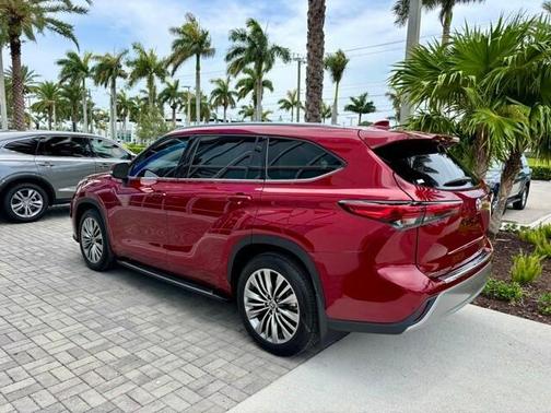 2021 Toyota Highlander Platinum