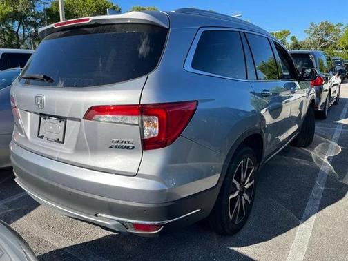 2022 Honda Pilot AWD Elite