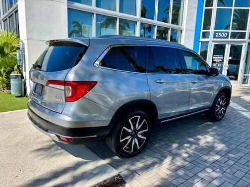 2022 Honda Pilot AWD Elite