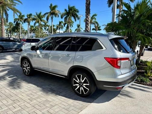 2022 Honda Pilot AWD Elite
