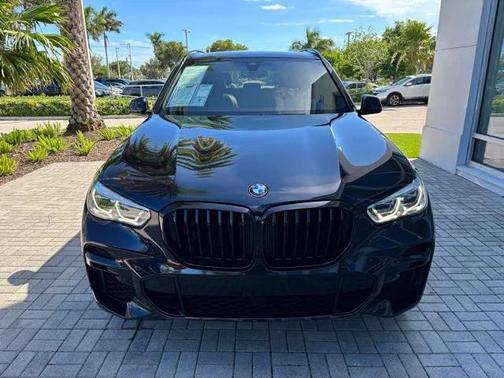 2022 BMW X5 M50i