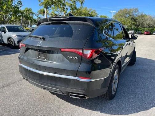 2023 Acura MDX Standard
