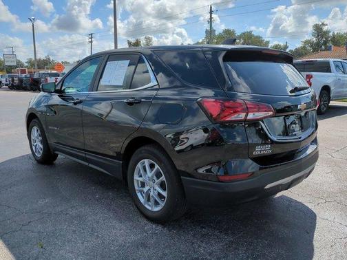 Mosaic Black Metallic 2024 Chevrolet Equinox LT