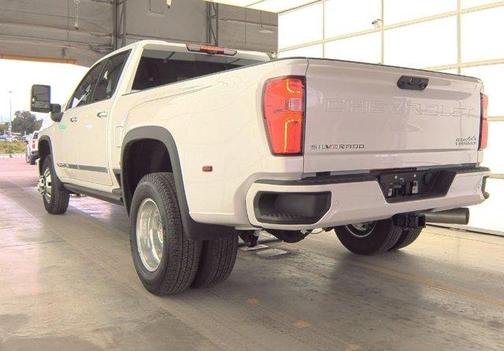 2025 Chevrolet Silverado 3500 High Country