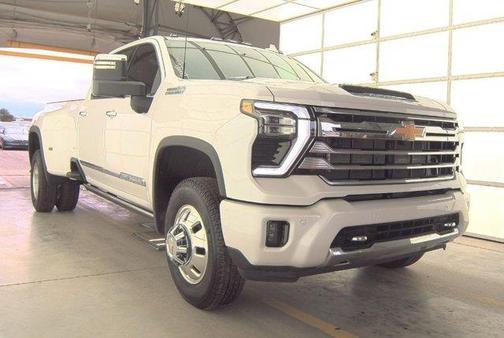 2025 Chevrolet Silverado 3500 High Country