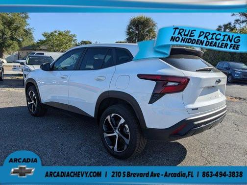Summit White 2025 Chevrolet Trax 1RS