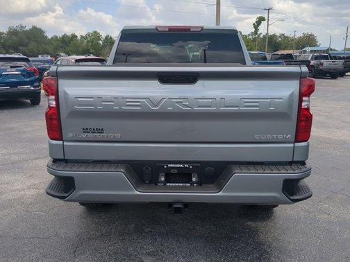 2025 Chevrolet Silverado 1500 Custom
