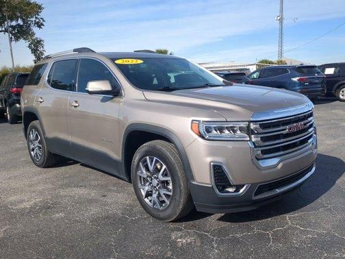 2022 GMC Acadia SLT