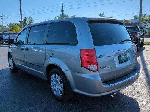 Billet Silver Metallic Clearcoat 2014 Dodge Grand Caravan AVP/SE
